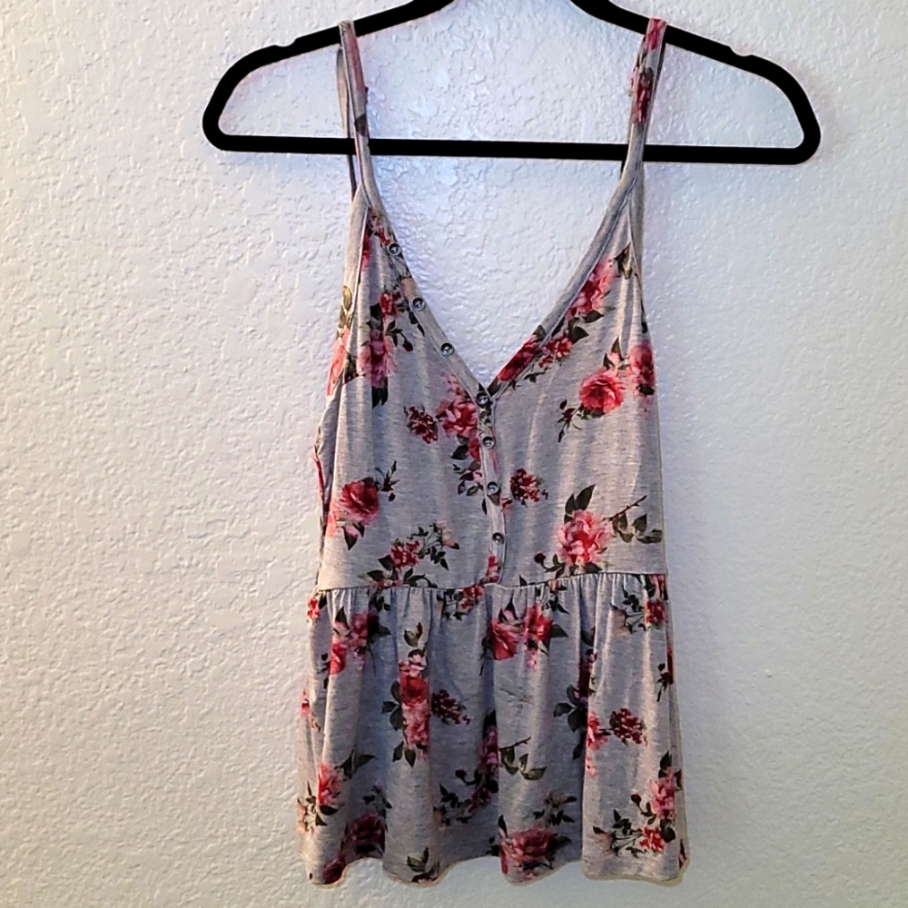 Rue21 Floral & Button Detail Top